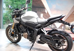 Neumotorrad Honda CB650R