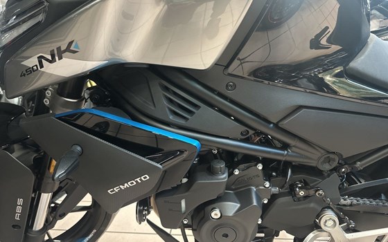 Neufahrzeug CFMOTO 450NK - Bild 11