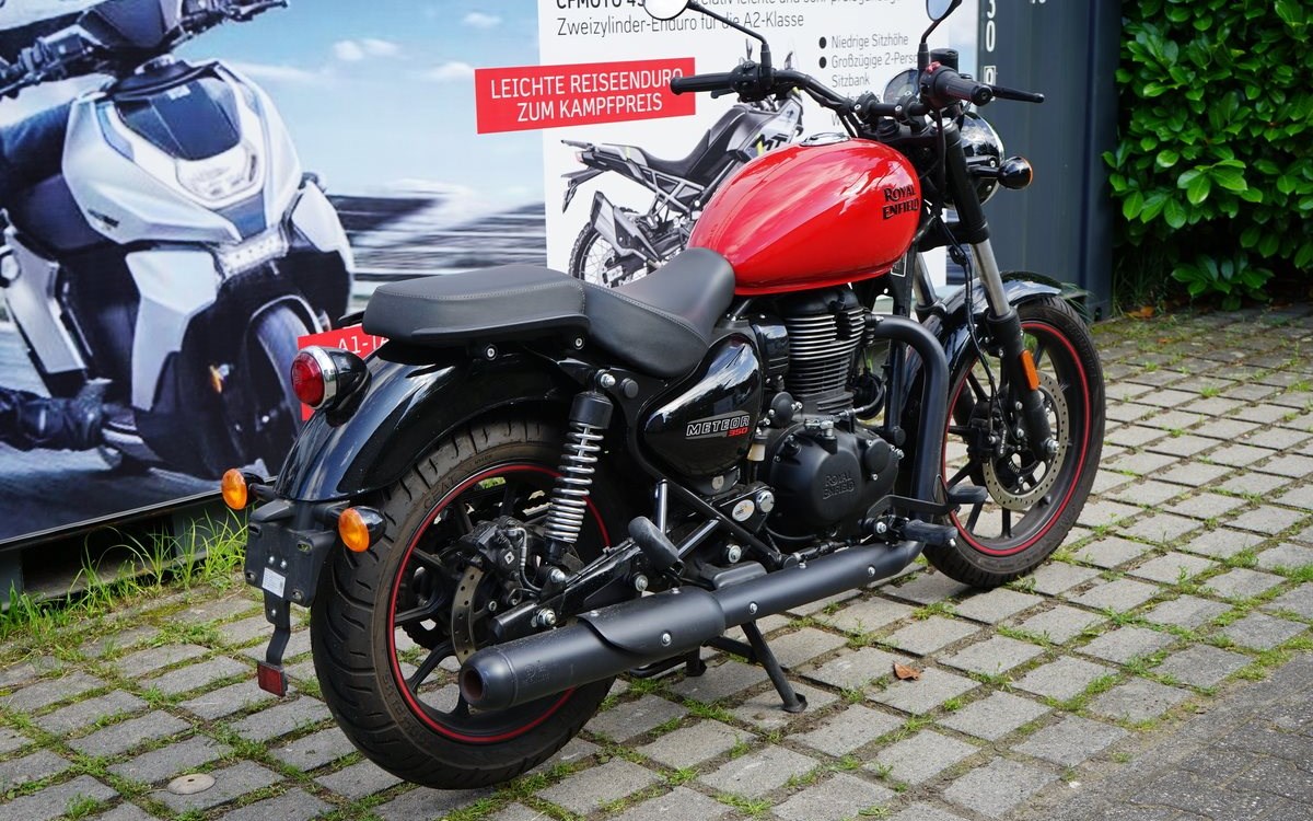 Zum Vergrößern bitte anklicken! Angebot Royal Enfield Meteor 350 Supernova