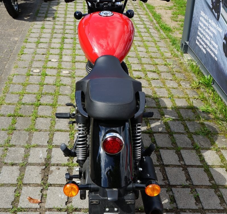 Zum Vergrößern bitte anklicken! Angebot Royal Enfield Meteor 350 Supernova