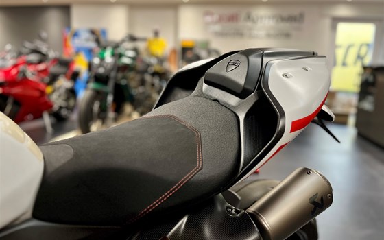 Gebrauchtmotorrad Ducati 1299 Superleggera - Bild 11