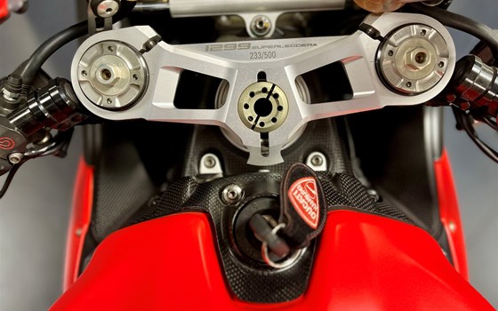 Gebrauchtmotorrad Ducati 1299 Superleggera - Bild 14