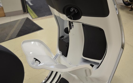 Neufahrzeug Vespa Primavera 50 4T - Bild 16