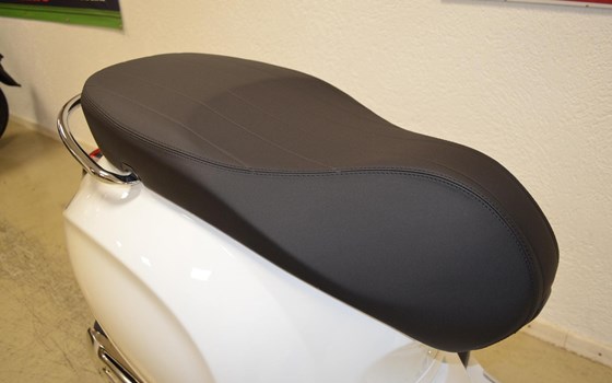 Neufahrzeug Vespa Primavera 50 4T - Bild 14