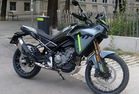 Neufahrzeug CFMOTO 450MT CFMOTO 450MT