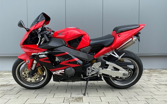 Gebrauchtmotorrad Honda CBR 900 RR Fireblade - Bild 10