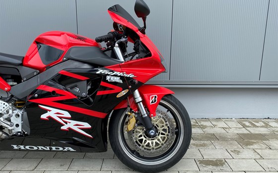 Gebrauchtmotorrad Honda CBR 900 RR Fireblade - Bild 5