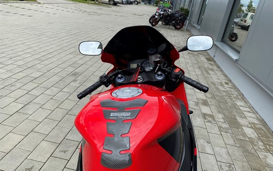 Gebrauchtmotorrad Honda CBR 900 RR Fireblade - Bild 7