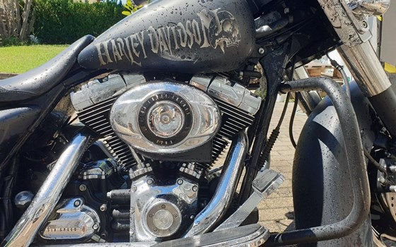 Gebrauchtmotorrad Harley-Davidson Street Glide FLHX - Bild 6