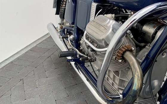 Gebrauchtmotorrad Moto Guzzi V7 700 - Bild 5