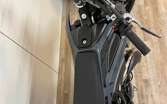Neufahrzeug Beta RR Motard 2T 50 X special edition - Bild 5 Neufahrzeug Beta RR Motard 2T 50 X special edition - Bild 5