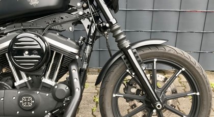 Gebrauchtfahrzeug Harley-Davidson Sportster XL 883 N Iron