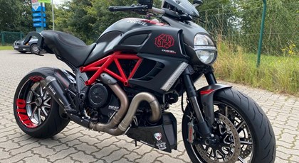 Gebrauchtfahrzeug Ducati Diavel Carbon