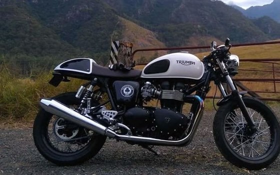 Gebrauchtmotorrad Triumph Thruxton - Bild 1