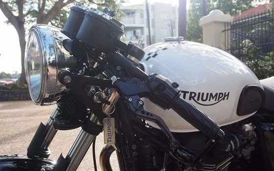 Gebrauchtmotorrad Triumph Thruxton - Bild 3