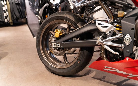 Gebrauchtmotorrad Triumph Daytona 675 - Bild 10