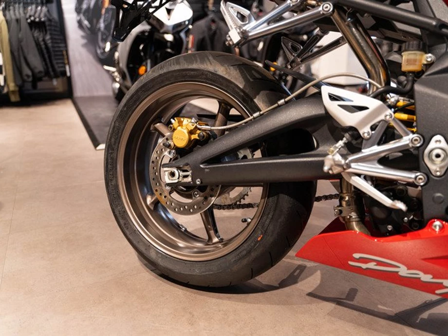 Angebot Triumph Daytona 675 Bild 10: Angebot Triumph Daytona 675
