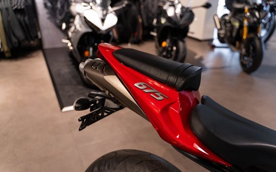 Gebrauchtmotorrad Triumph Daytona 675 - Bild 11