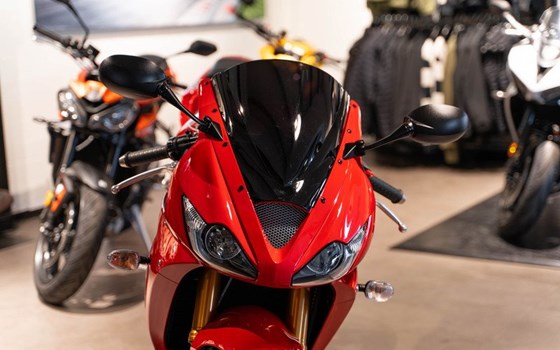 Gebrauchtmotorrad Triumph Daytona 675 - Bild 13