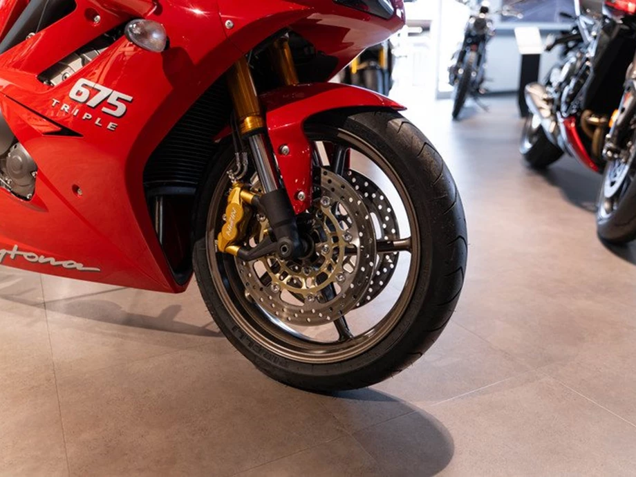 Angebot Triumph Daytona 675 Bild 6: Angebot Triumph Daytona 675