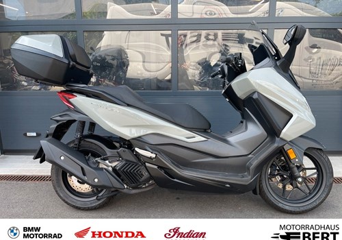 Honda Forza 125