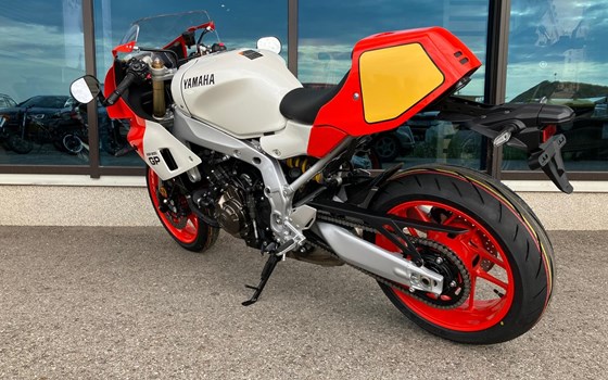 Neufahrzeug Yamaha XSR900 GP - Bild 3 Neufahrzeug Yamaha XSR900 GP - Bild 3