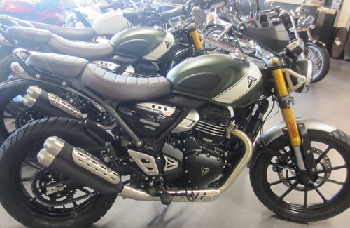 Neumotorrad Triumph Scrambler 400 X