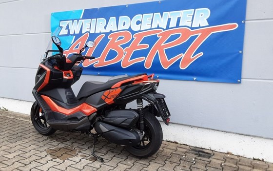 Gebrauchtmotorrad Kymco Downtown X360 - Bild 8