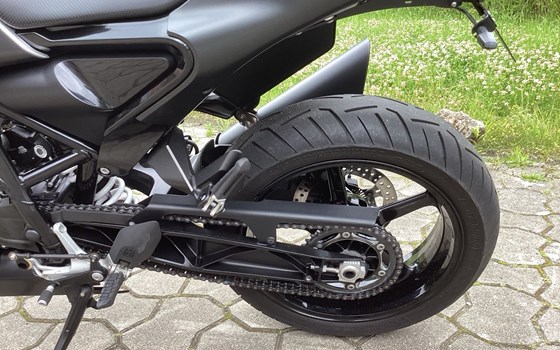 Gebrauchtmotorrad Husqvarna Svartpilen 701 - Bild 10