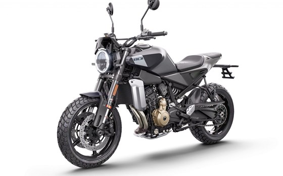 Gebrauchtmotorrad Husqvarna Svartpilen 801 - Bild 5