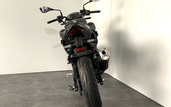 Neufahrzeug Kawasaki Z7 Hybrid - Bild 6 Neufahrzeug Kawasaki Z7 Hybrid - Bild 6