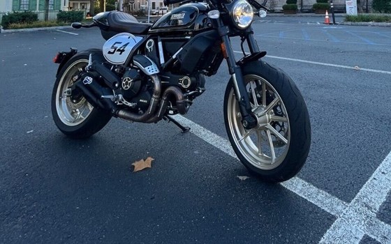 Gebrauchtmotorrad Ducati Scrambler Cafe Racer - Bild 2 Gebrauchtmotorrad Ducati Scrambler Cafe Racer - Bild 2