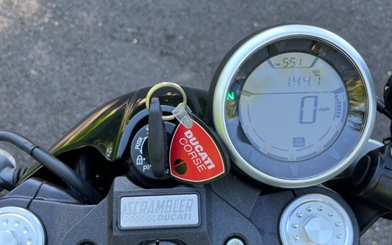 Gebrauchtmotorrad Ducati Scrambler Cafe Racer - Bild 3 Gebrauchtmotorrad Ducati Scrambler Cafe Racer - Bild 3
