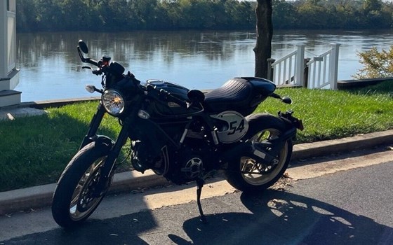 Gebrauchtmotorrad Ducati Scrambler Cafe Racer - Bild 5 Gebrauchtmotorrad Ducati Scrambler Cafe Racer - Bild 5