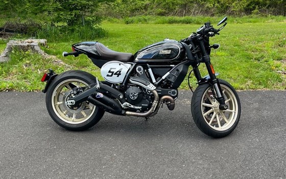 Gebrauchtmotorrad Ducati Scrambler Cafe Racer - Bild 7 Gebrauchtmotorrad Ducati Scrambler Cafe Racer - Bild 7