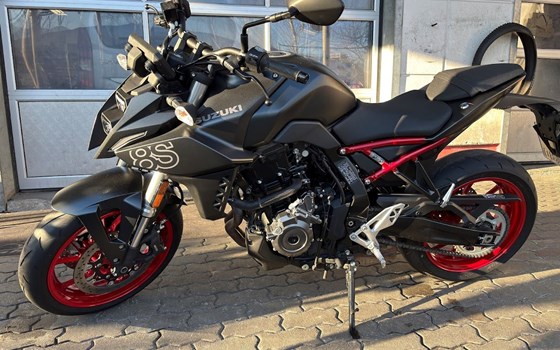 Gebrauchtmotorrad Suzuki GSX-8S - Bild 1