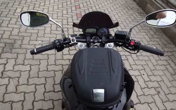 Gebrauchtmotorrad Yamaha FZ1 - Bild 13 Gebrauchtmotorrad Yamaha FZ1 - Bild 13
