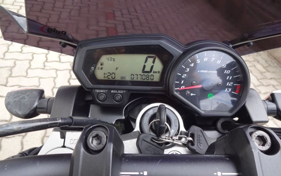 Gebrauchtmotorrad Yamaha FZ1 - Bild 16 Gebrauchtmotorrad Yamaha FZ1 - Bild 16