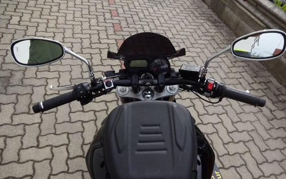 Gebrauchtmotorrad Yamaha FZ1 - Bild 14 Gebrauchtmotorrad Yamaha FZ1 - Bild 14