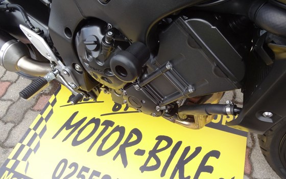 Gebrauchtmotorrad Yamaha FZ1 - Bild 18 Gebrauchtmotorrad Yamaha FZ1 - Bild 18