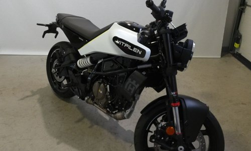 Husqvarna Svartpilen 125