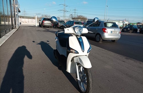 Neumotorrad Piaggio Liberty 125