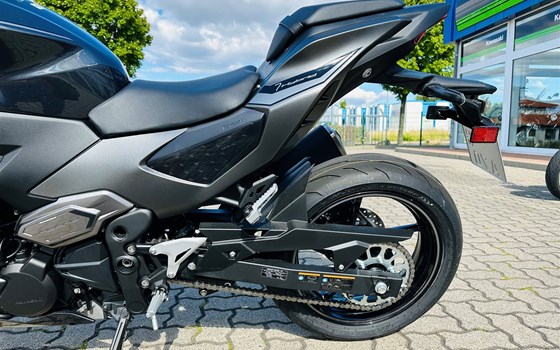 Gebrauchtmotorrad Kawasaki Z7 Hybrid - Bild 11