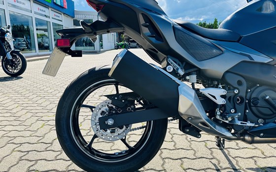 Gebrauchtmotorrad Kawasaki Z7 Hybrid - Bild 12