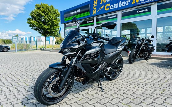 Gebrauchtmotorrad Kawasaki Z7 Hybrid - Bild 9