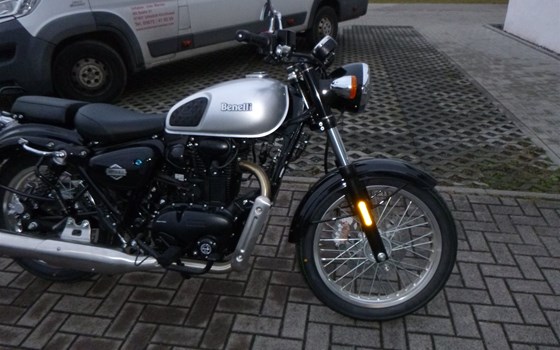 Neufahrzeug Benelli Imperiale 400 - Bild 2