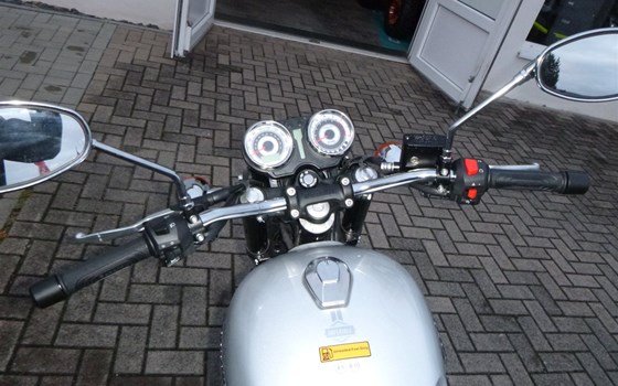 Neufahrzeug Benelli Imperiale 400 - Bild 8