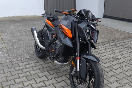 KTM 990 Duke