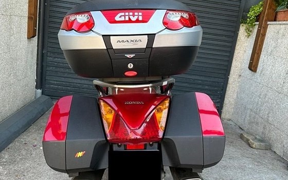 Gebrauchtmotorrad Honda ST 1300 Pan-European - Bild 4 Gebrauchtmotorrad Honda ST 1300 Pan-European - Bild 4