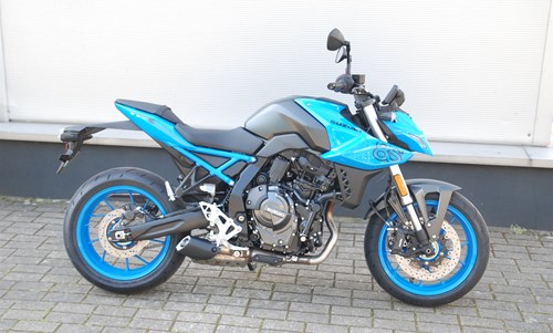 Suzuki GSX-8S